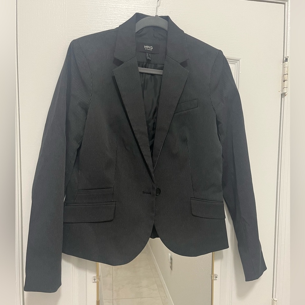 Women’s MNG by MANGO striped blazer size 10